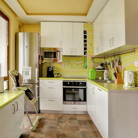 Spacious And Stylish In The Heart Of Plus Parking София