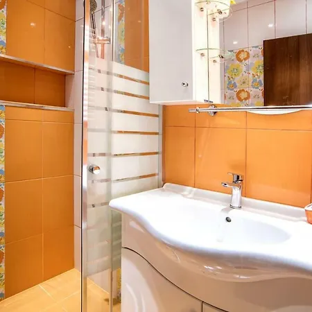 Spacious And Stylish In The Heart Of Plus Parking * София